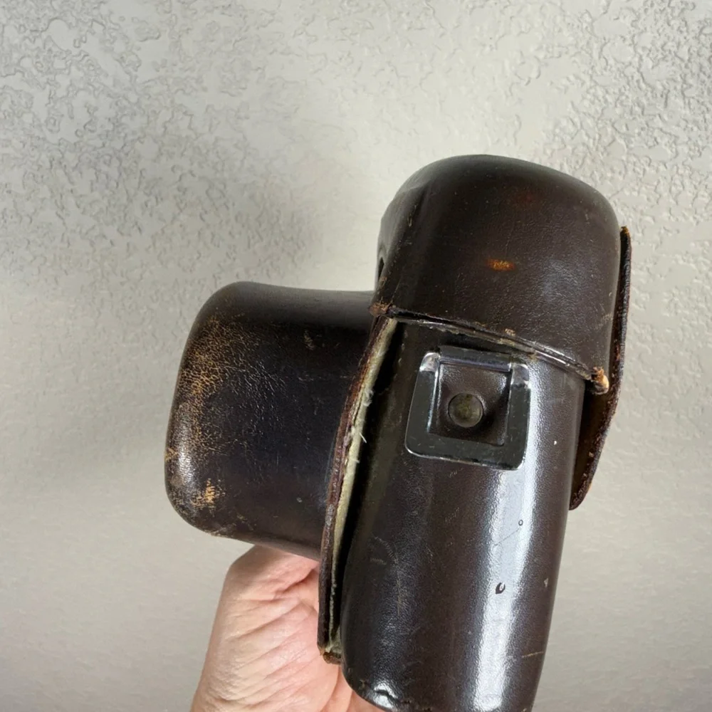 Leica Brown Leather Camera Bag Compact‎ Design